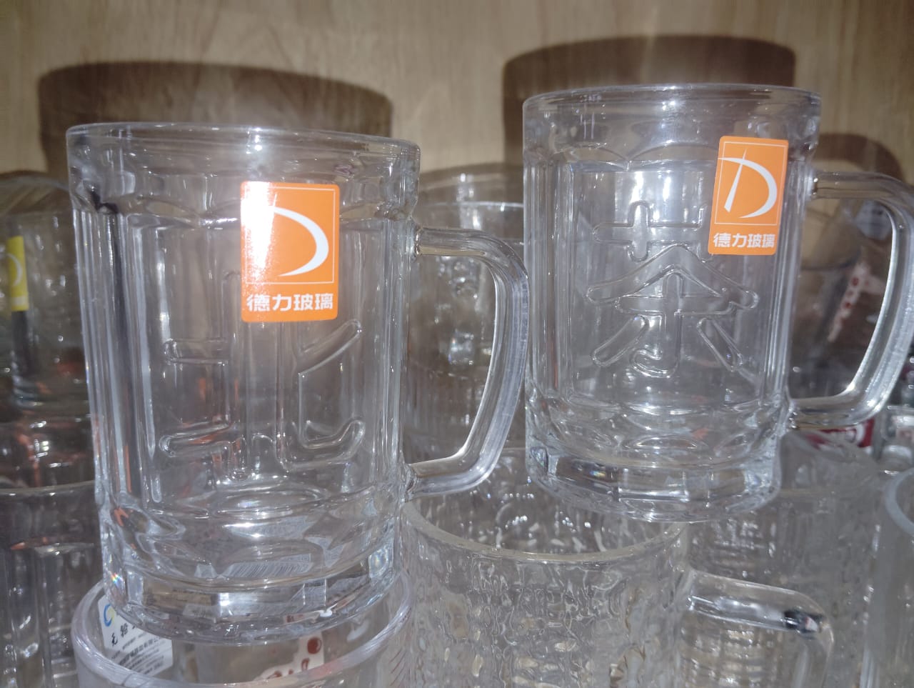 100 item glass